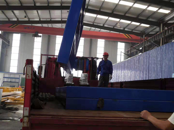 導(dǎo)軌式液壓升降貨梯 導(dǎo)軌式液壓升降貨梯