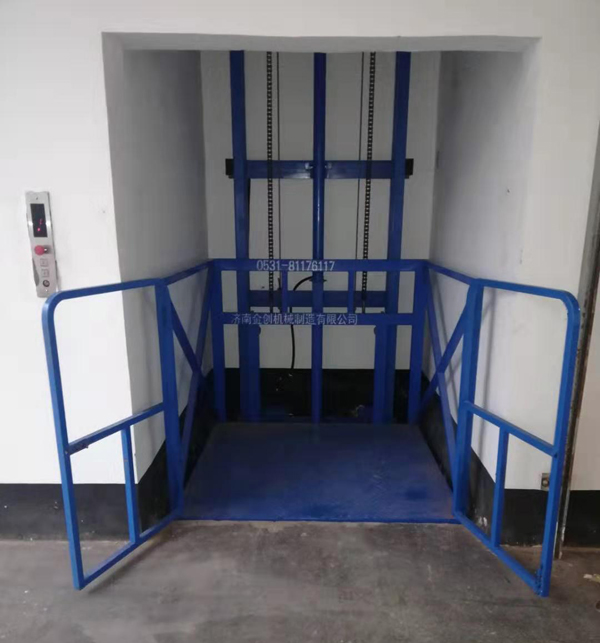 導(dǎo)軌式液壓升降機(jī) 導(dǎo)軌式液壓升降機(jī)